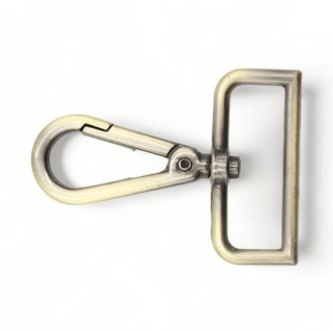 Karabinkrok - antikk messing - 40 x 63 mm